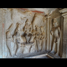 … auch dieses Relief